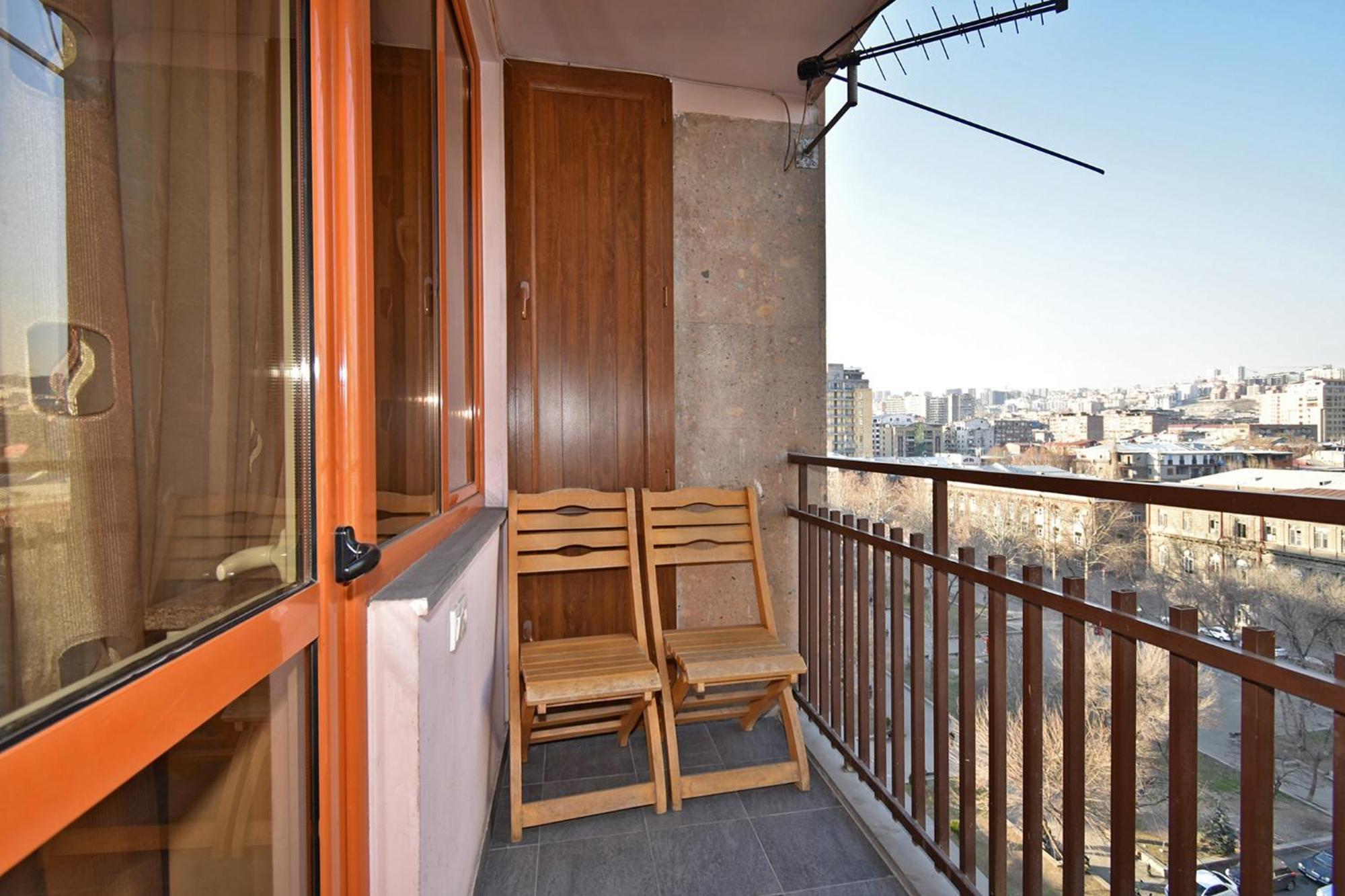 Rent Inn Yerevan On Buzand Street Exterior photo